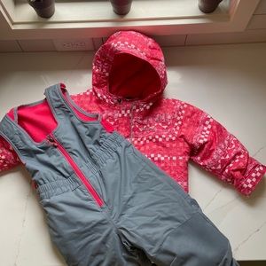 Size 3 girls snow bib and ski jacket set, Columbia